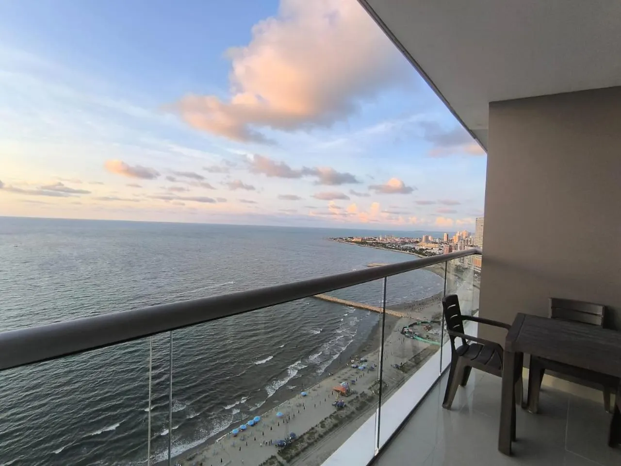 Ocean Front Condo Suites - 5 Stars View Cartagena