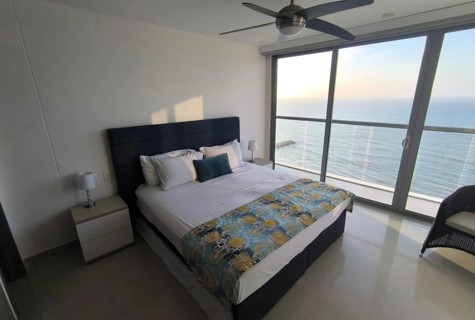 Ocean Front Condo Suites - 5 Stars View Cartagena